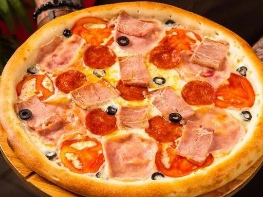 Пицца Мясная сливочная